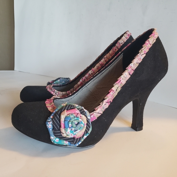 Garland - Ruby Shoo sz 6 black embroidery pink flower - Picture 1 of 16